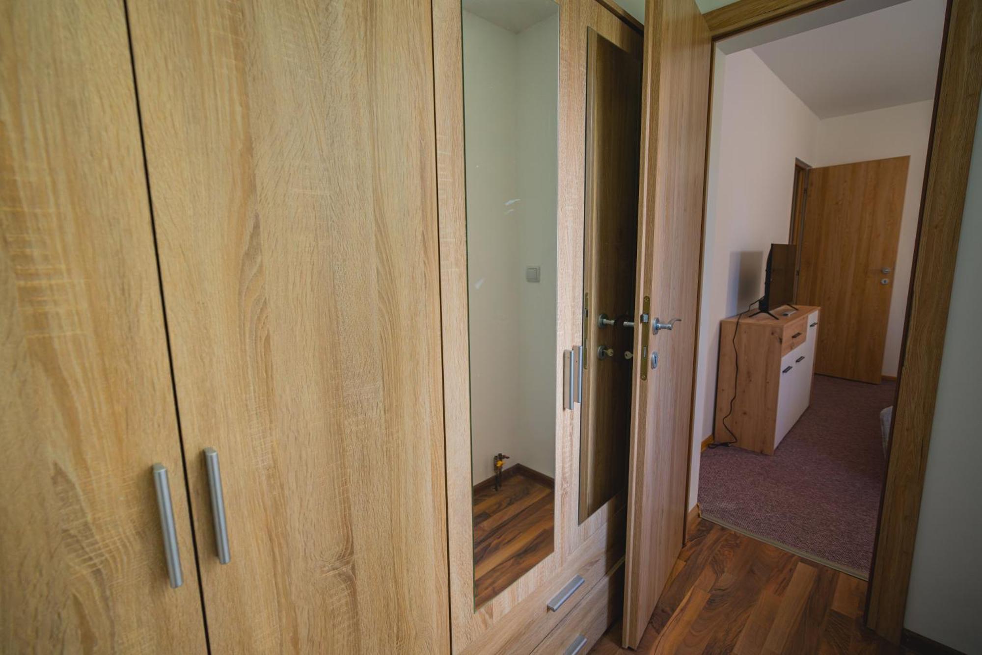 Pitstop Apartments Dumbravita  Экстерьер фото