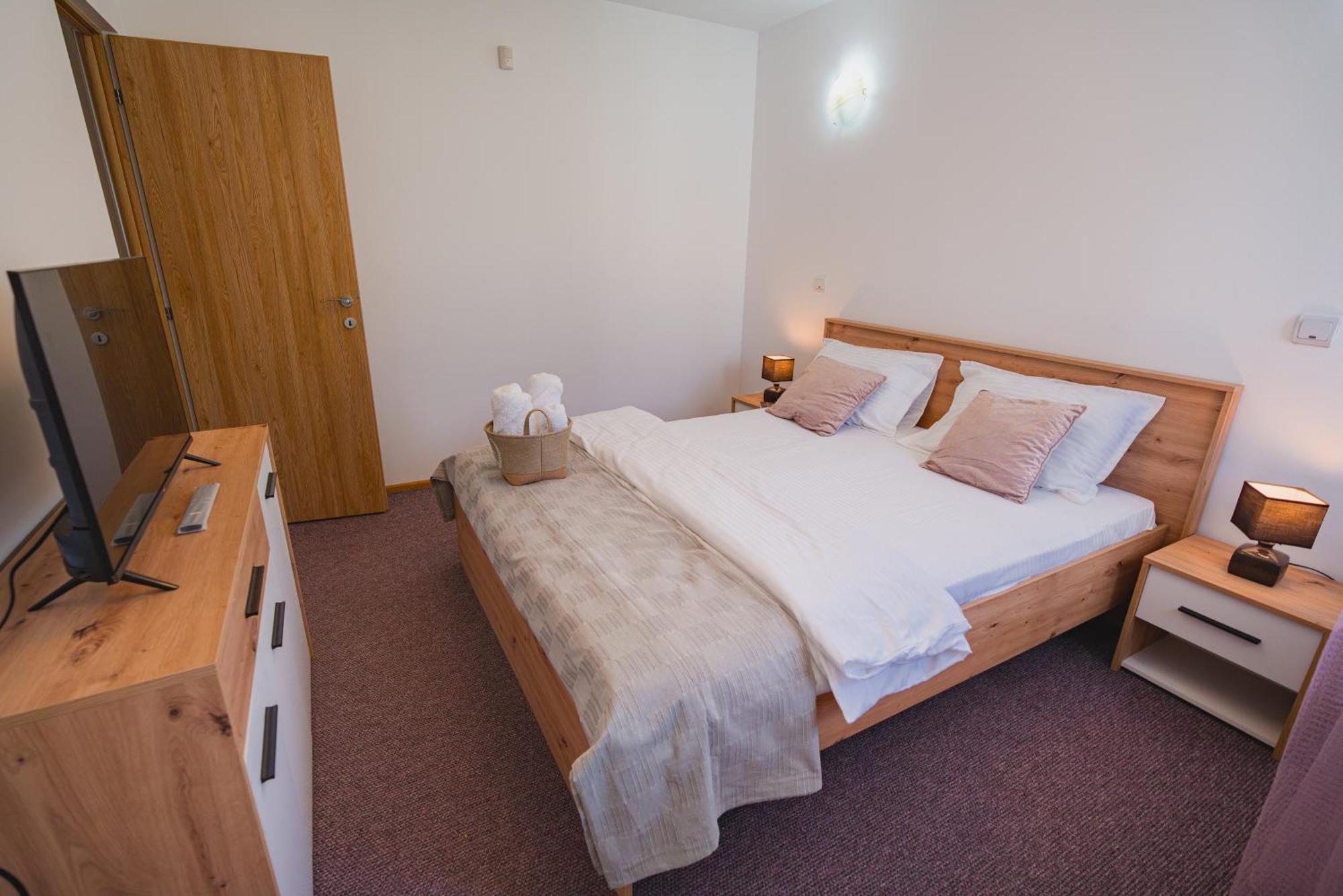 Pitstop Apartments Dumbravita  Экстерьер фото