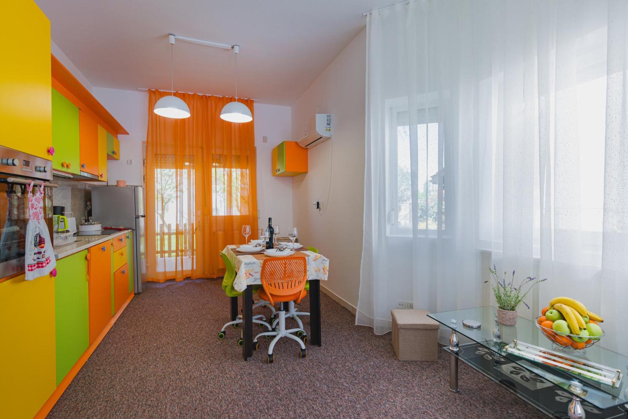 Pitstop Apartments Dumbravita  Экстерьер фото
