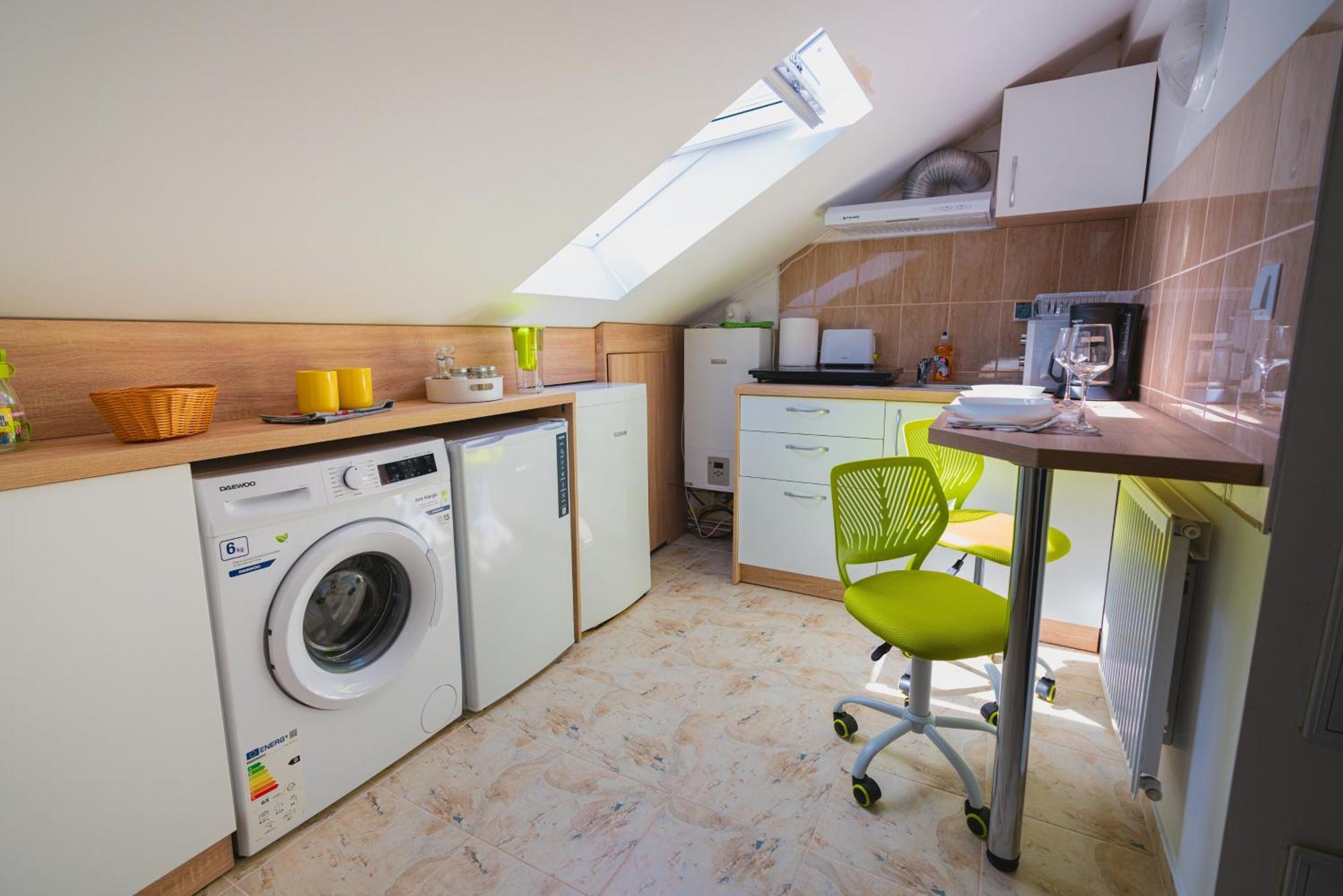 Pitstop Apartments Dumbravita  Экстерьер фото