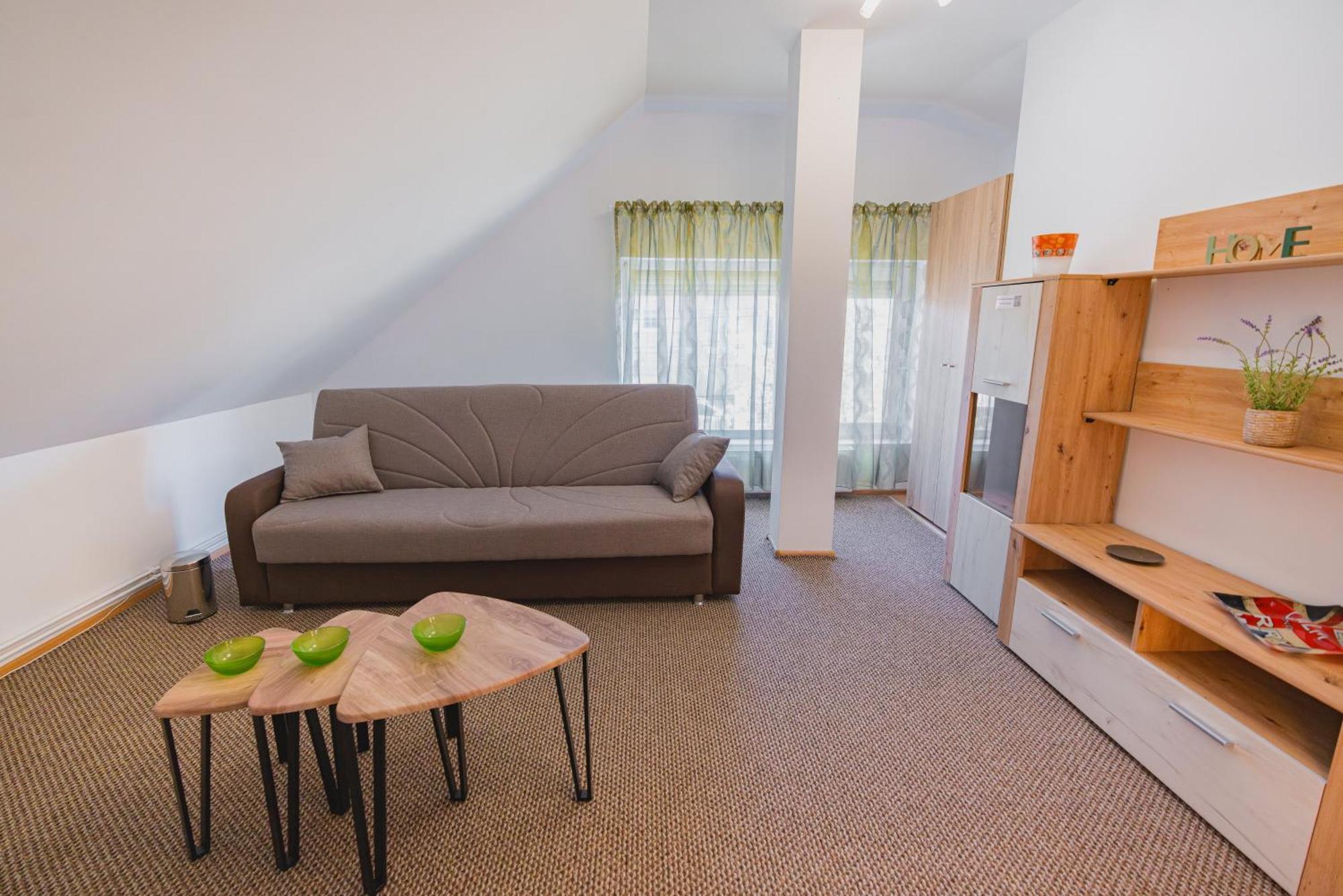 Pitstop Apartments Dumbravita  Экстерьер фото