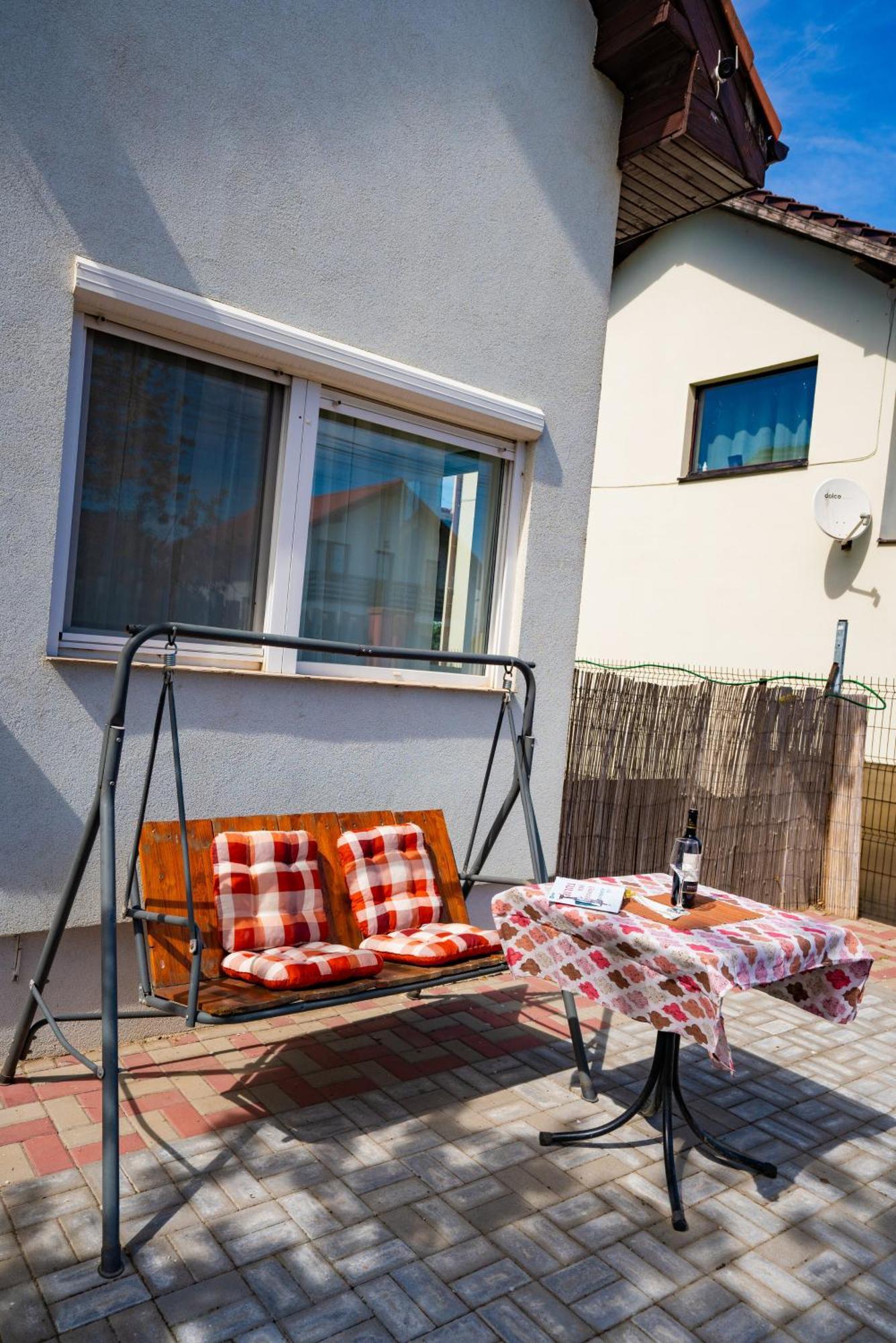Pitstop Apartments Dumbravita  Экстерьер фото